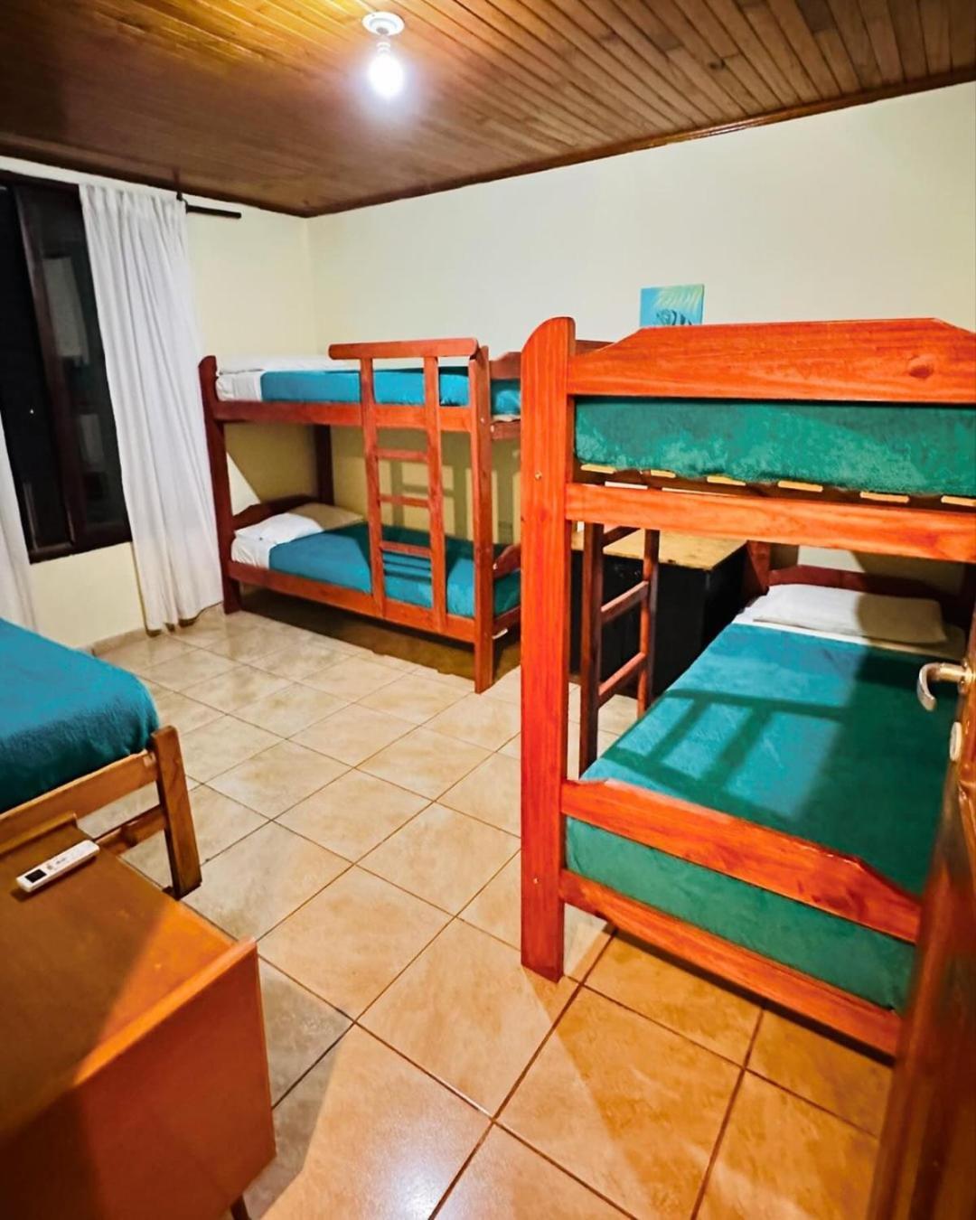 Benteveo Hostel Iguazu Puerto Iguazú Eksteriør bilde