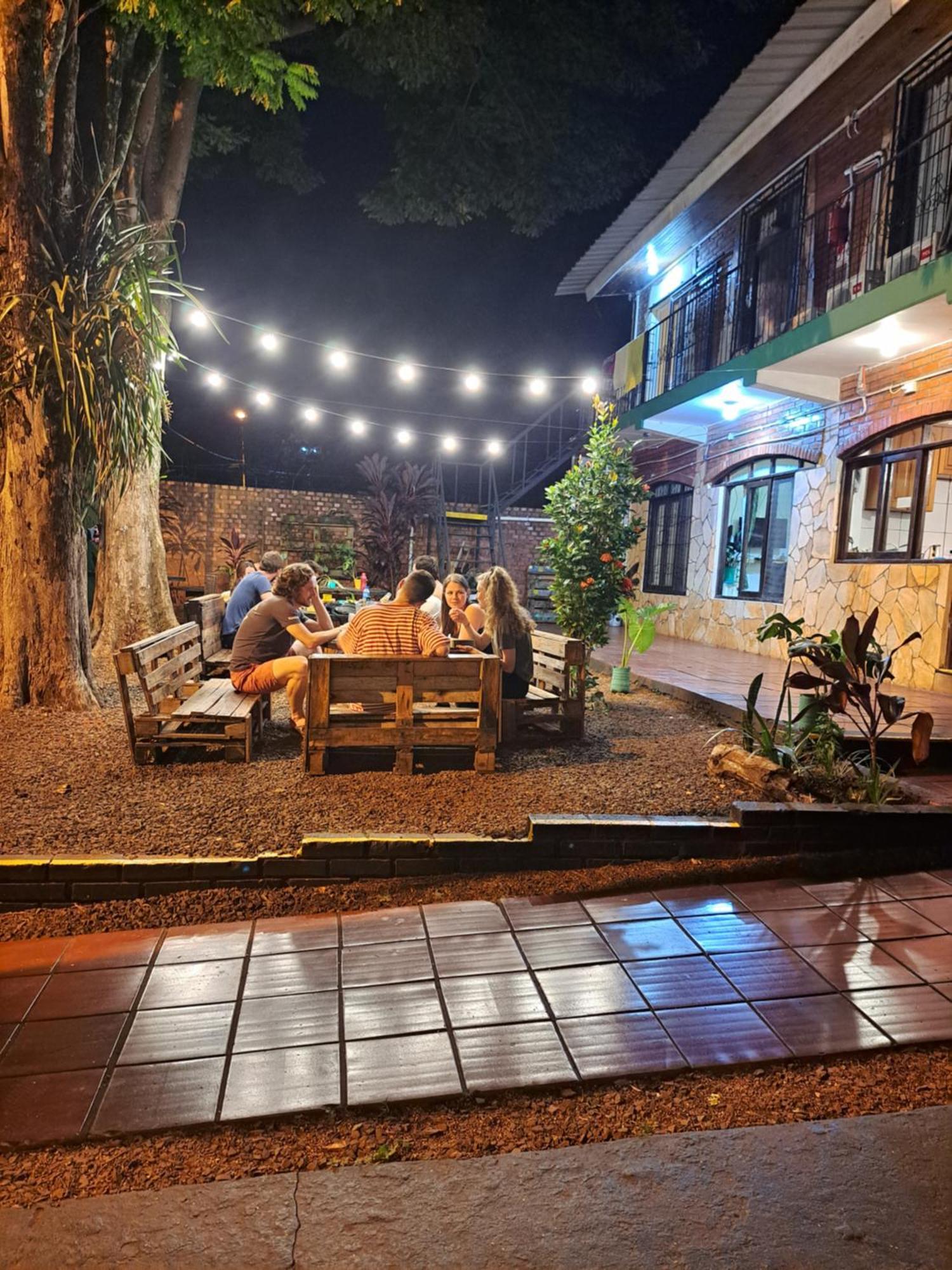 Benteveo Hostel Iguazu Puerto Iguazú Eksteriør bilde