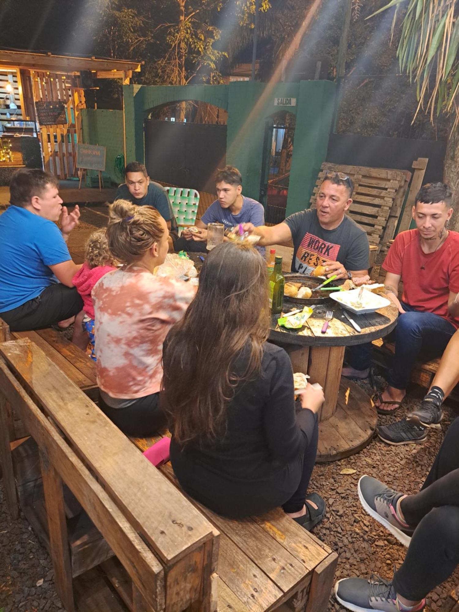 Benteveo Hostel Iguazu Puerto Iguazú Eksteriør bilde
